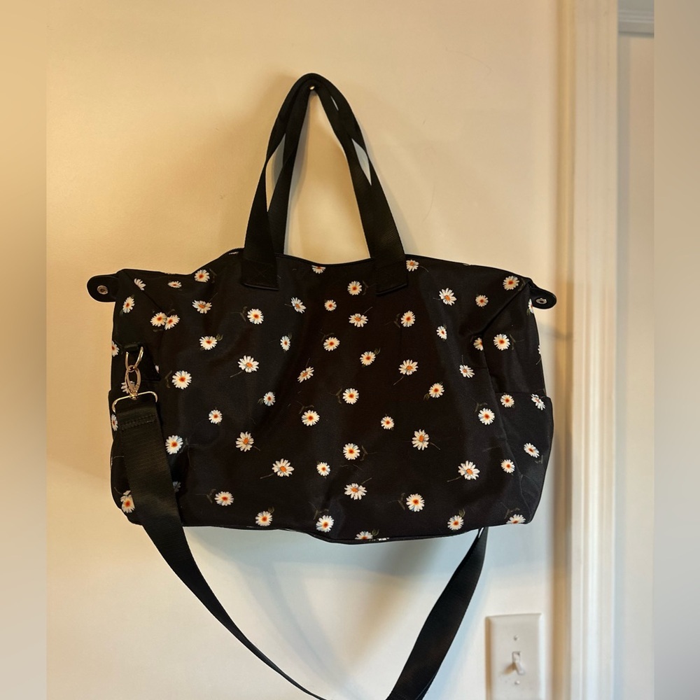 Women’s Daisy Black weekend Duffel Bag